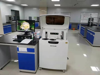 祝贺镇雄县人民医院QL8000全自动微量元素分析仪成功装机——自动化检测系统研发新成果